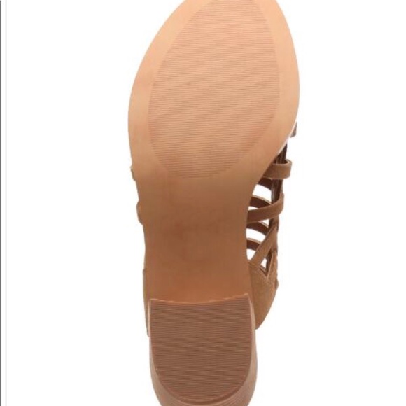 Stunning wear with everything sandals NWOT 7.5 - Picture 5 of 5